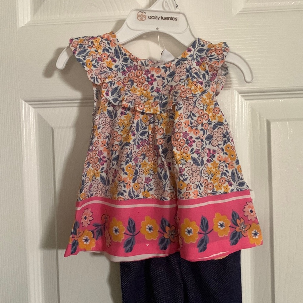 Daisy Fuentes outfit